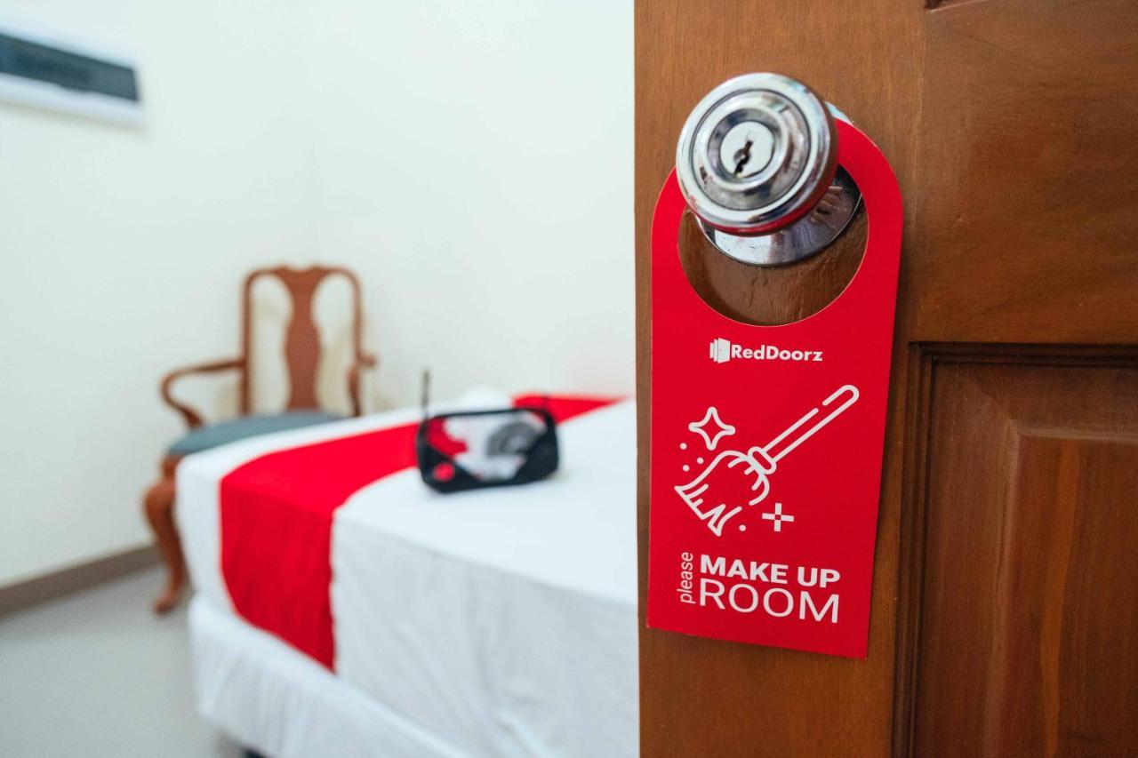 Reddoorz Plus @ It Park Себу Экстерьер фото